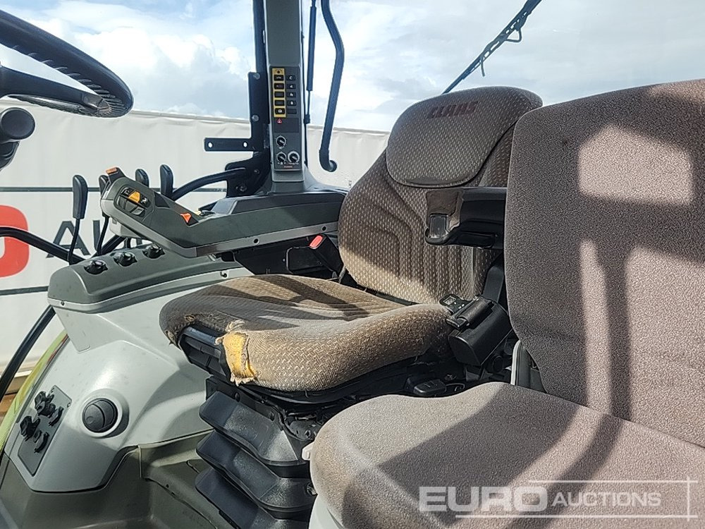 Tractor 2015 Claas Arion 620