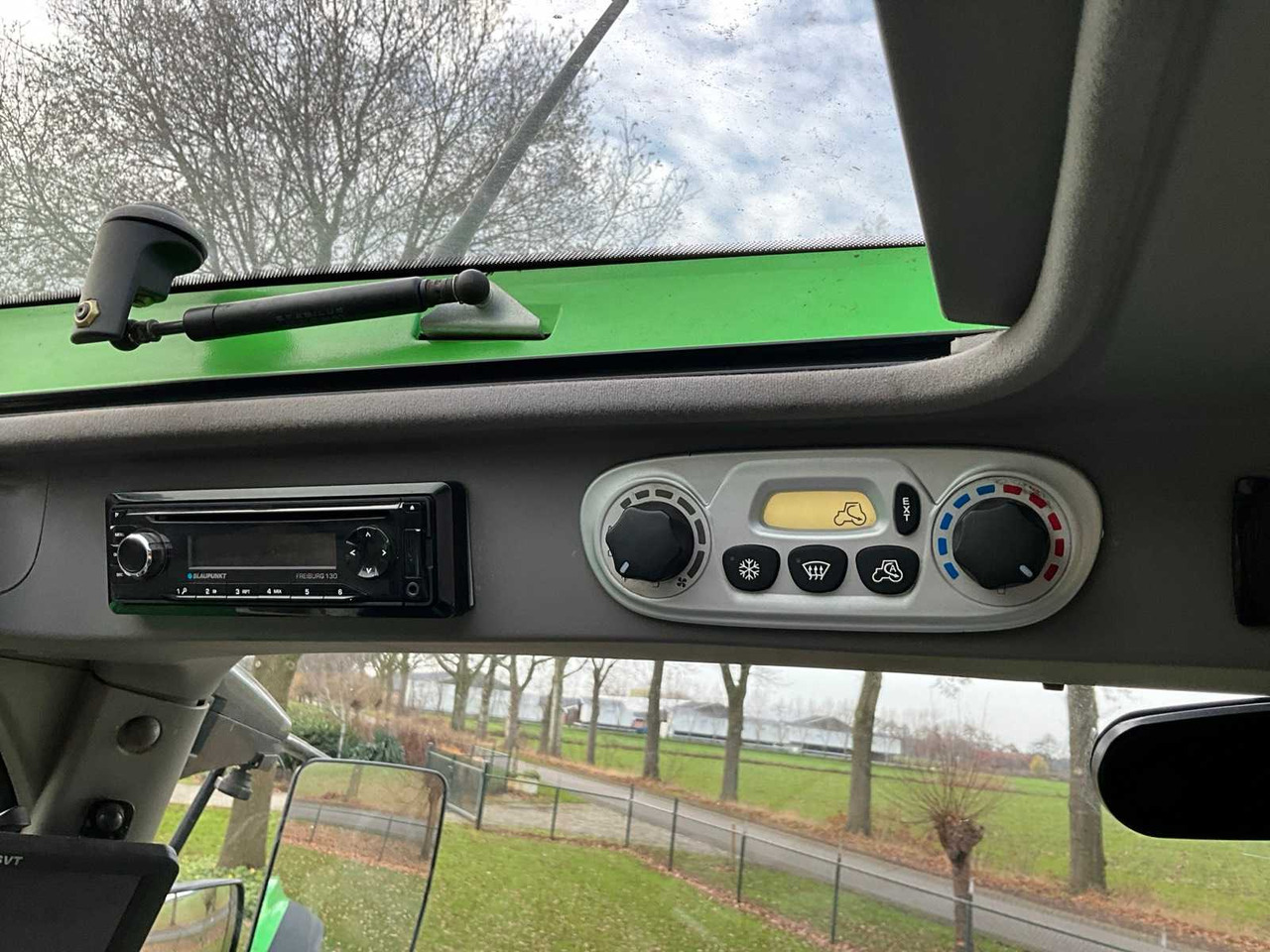 Tractor 2015 DEUTZ-FAHR 6190 TTV ALL-WHEEL DRIVE FARM TRACTOR