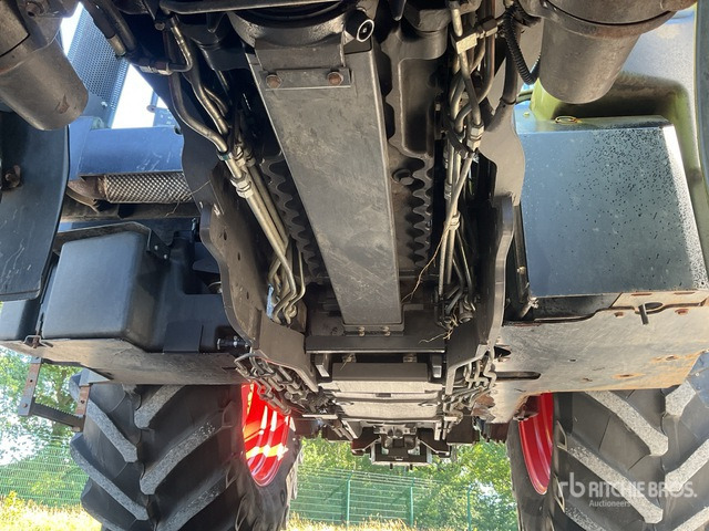 Tractor 2016 Claas Arion 650 Cmatic 4WD Tractor