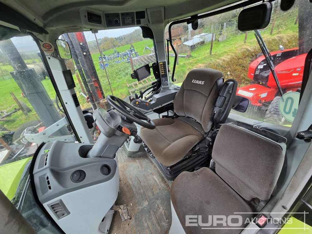 Tractor 2017 Claas Arion 620