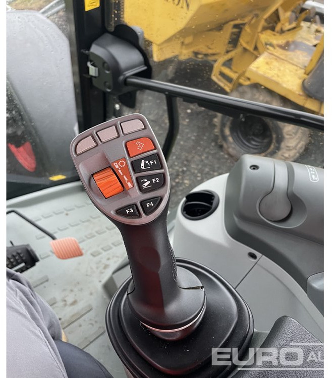 Tractor 2018 Claas Arion 420