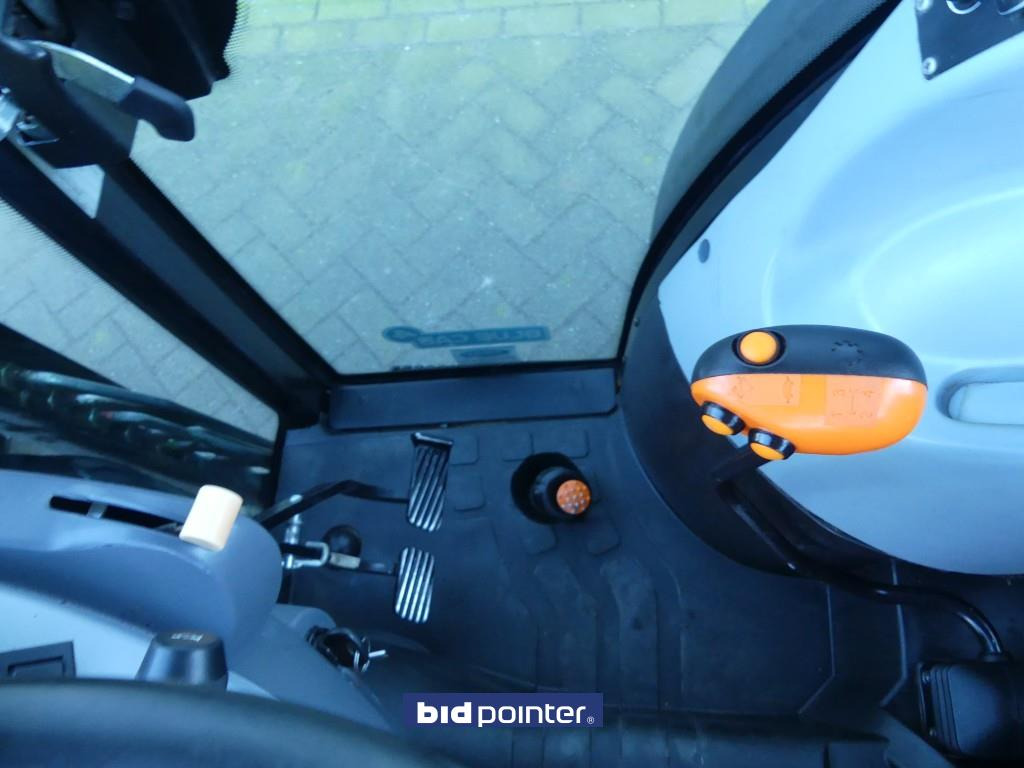 Tractor 2018 New Holland T4.100F