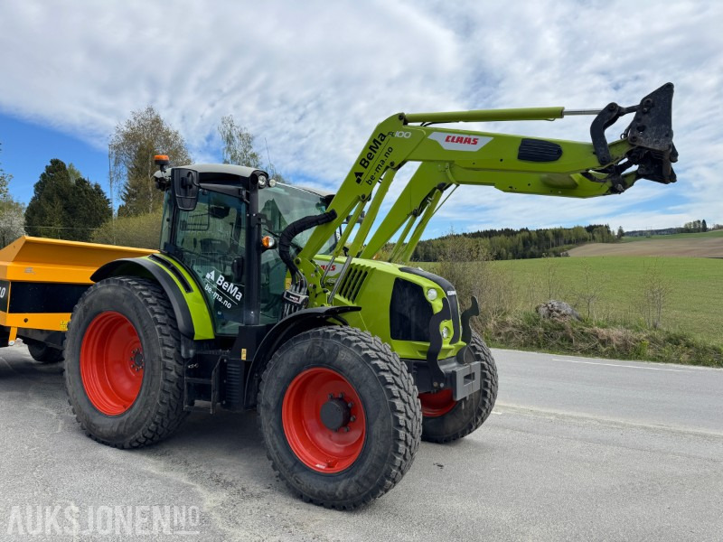 Tractor 2022 Claas Arion 450 med laster