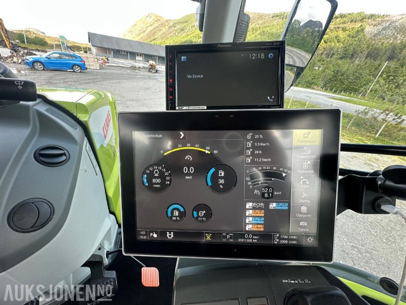 Tractor 2022 Claas Axion 870