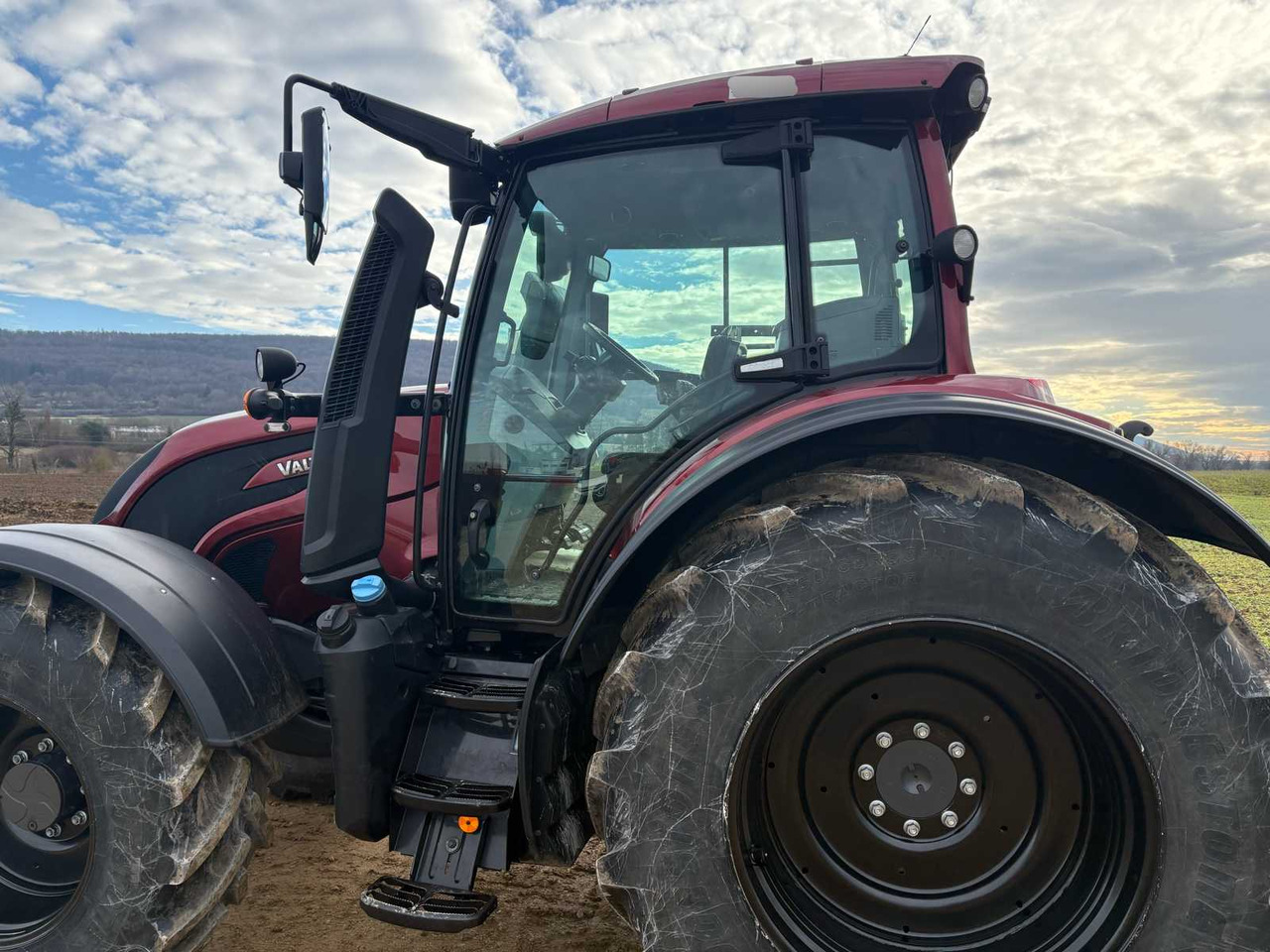 Tractor 2022 DEMONSTRATION VALTRA N175 DIRECT TRACTOR