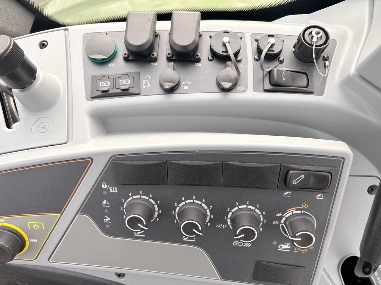 Tractor 2022 NEW VALTRA N155E ACTIVE TRACTOR