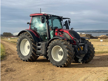 Tractor  2022 NEW VALTRA N155E VERSU TRACTOR
