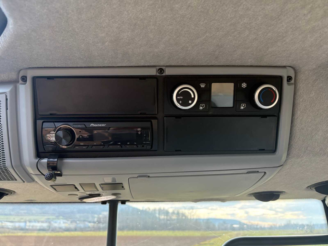 Tractor 2022 NEW VALTRA N155E VERSU TRACTOR