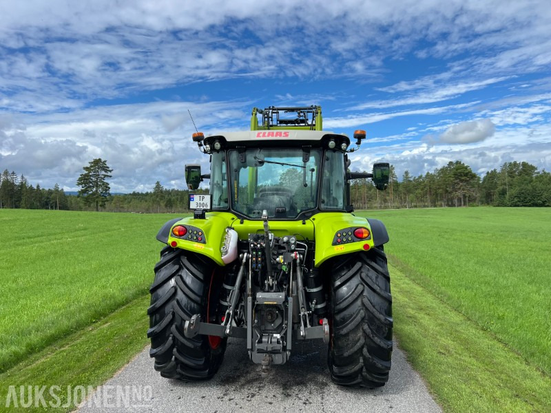 Tractor 2023 Claas Arion 420 traktor med laster KUN 456 TIMER