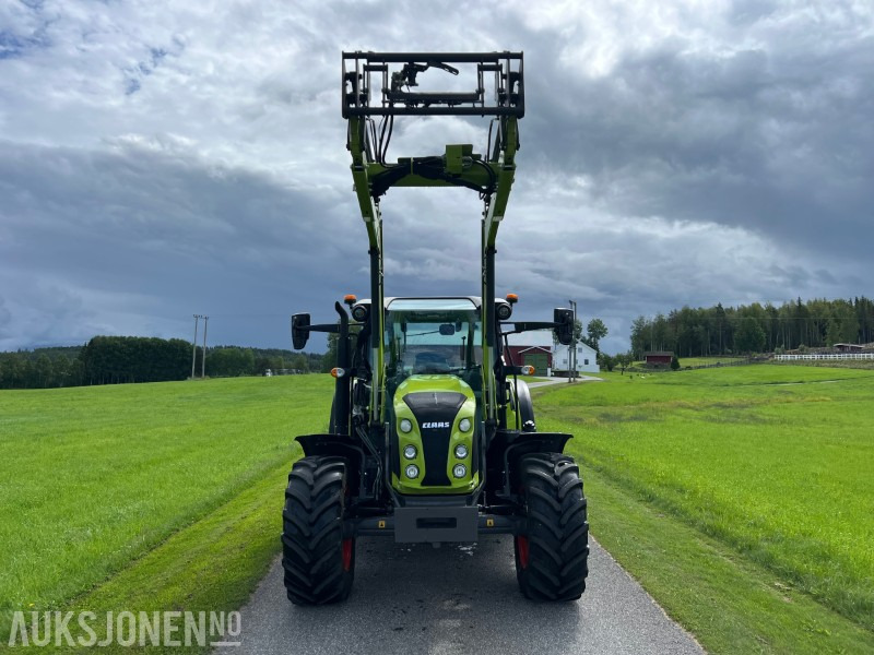 Tractor 2023 Claas Arion 420 traktor med laster KUN 456 TIMER