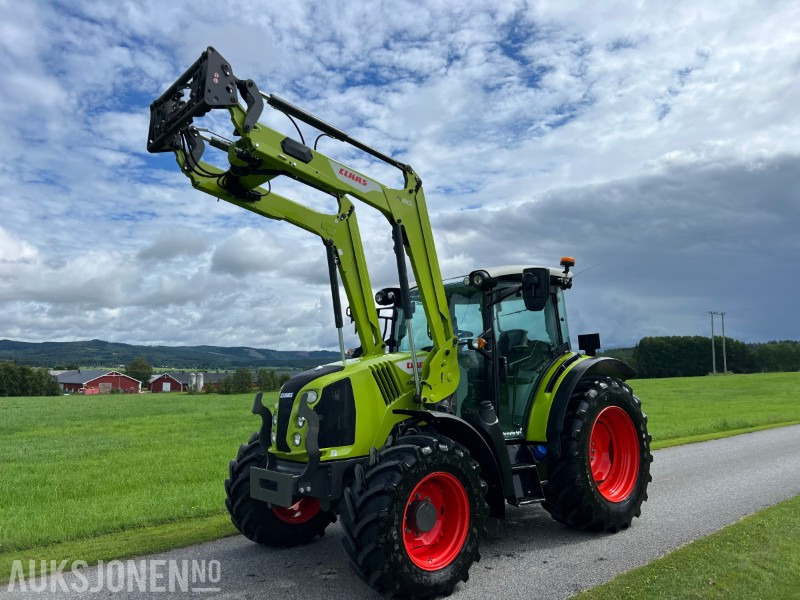 Tractor 2023 Claas Arion 420 traktor med laster KUN 456 TIMER
