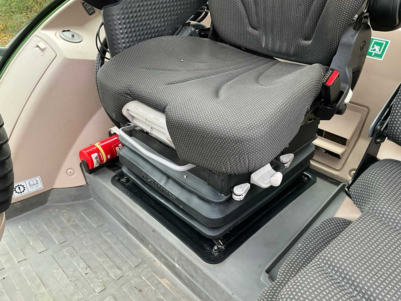 Tractor 2024 FENDT 724 ALL-WHEEL DRIVE AGRICULTURAL TRACTOR