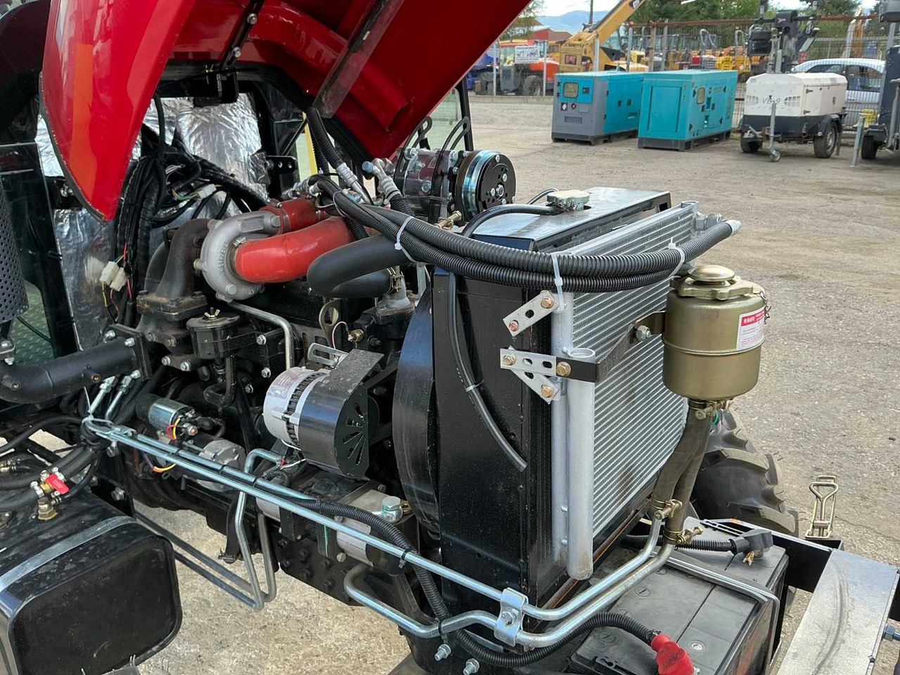 Tractor - 604 - 4-WHEEL DRIVE TRACTOR - 2025