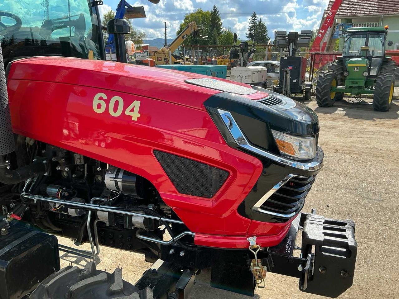 Tractor - 604 - 4-WHEEL DRIVE TRACTOR - 2025