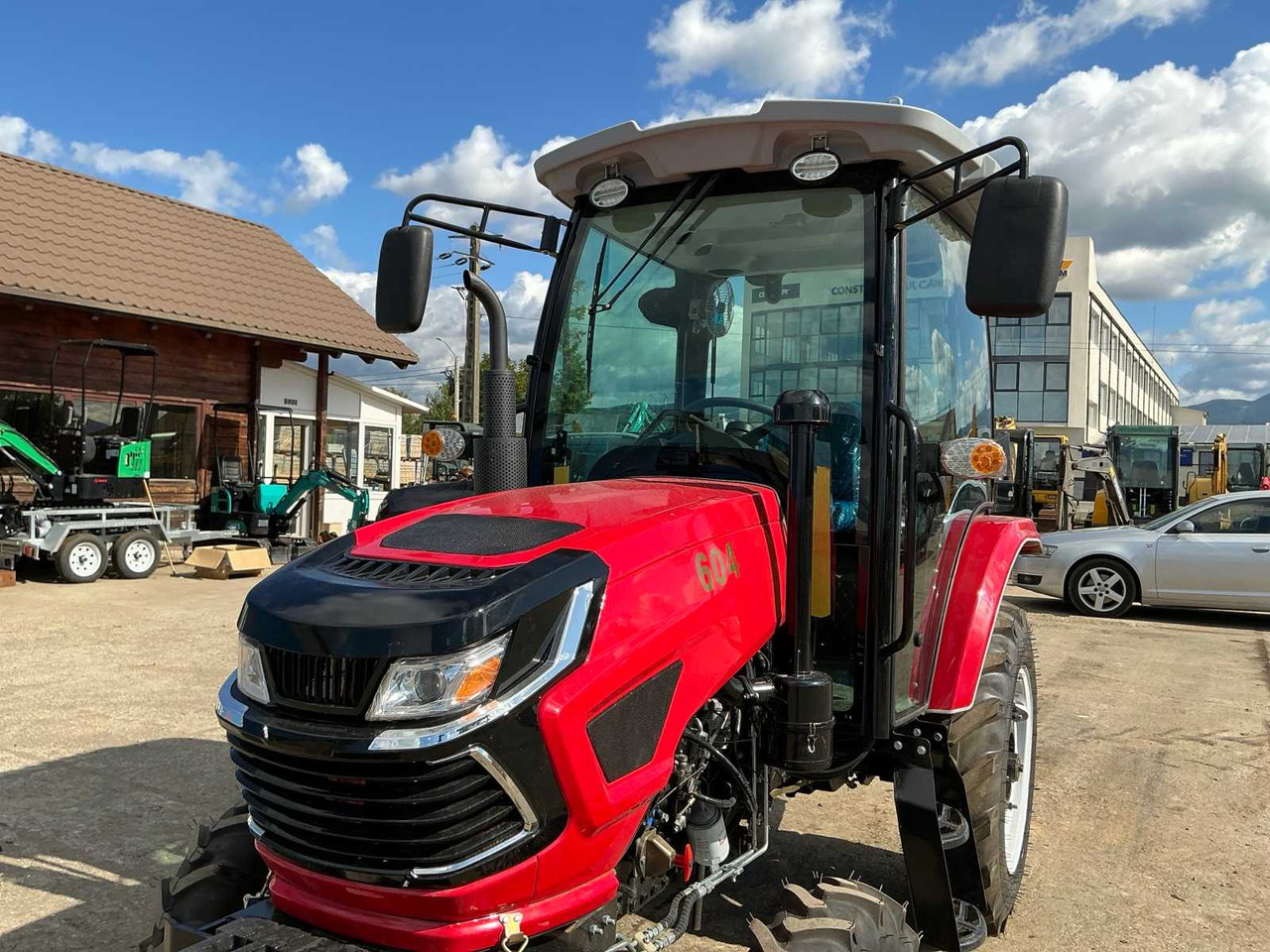 Tractor - 604 - 4-WHEEL DRIVE TRACTOR - 2025