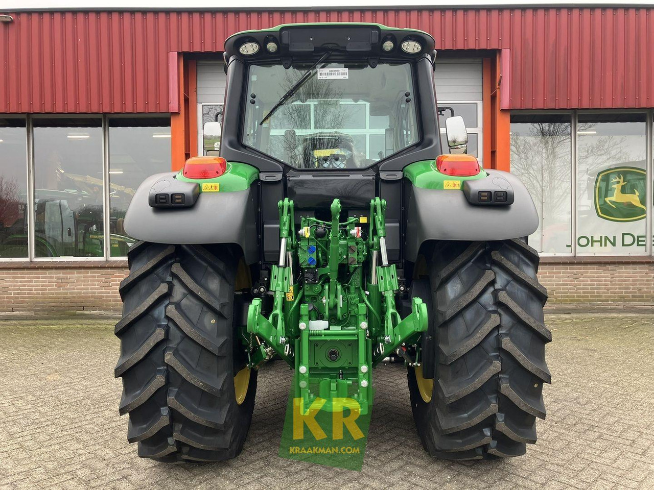 Tractor 6100M John Deere