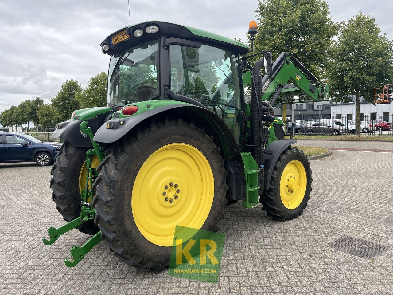 Tractor 6115R John Deere