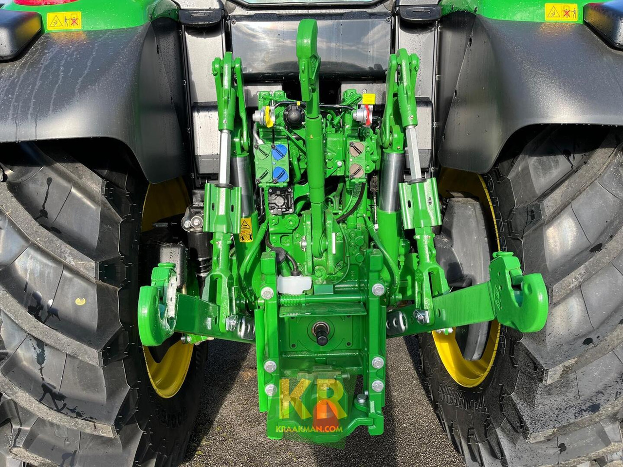 Tractor 6120M John Deere