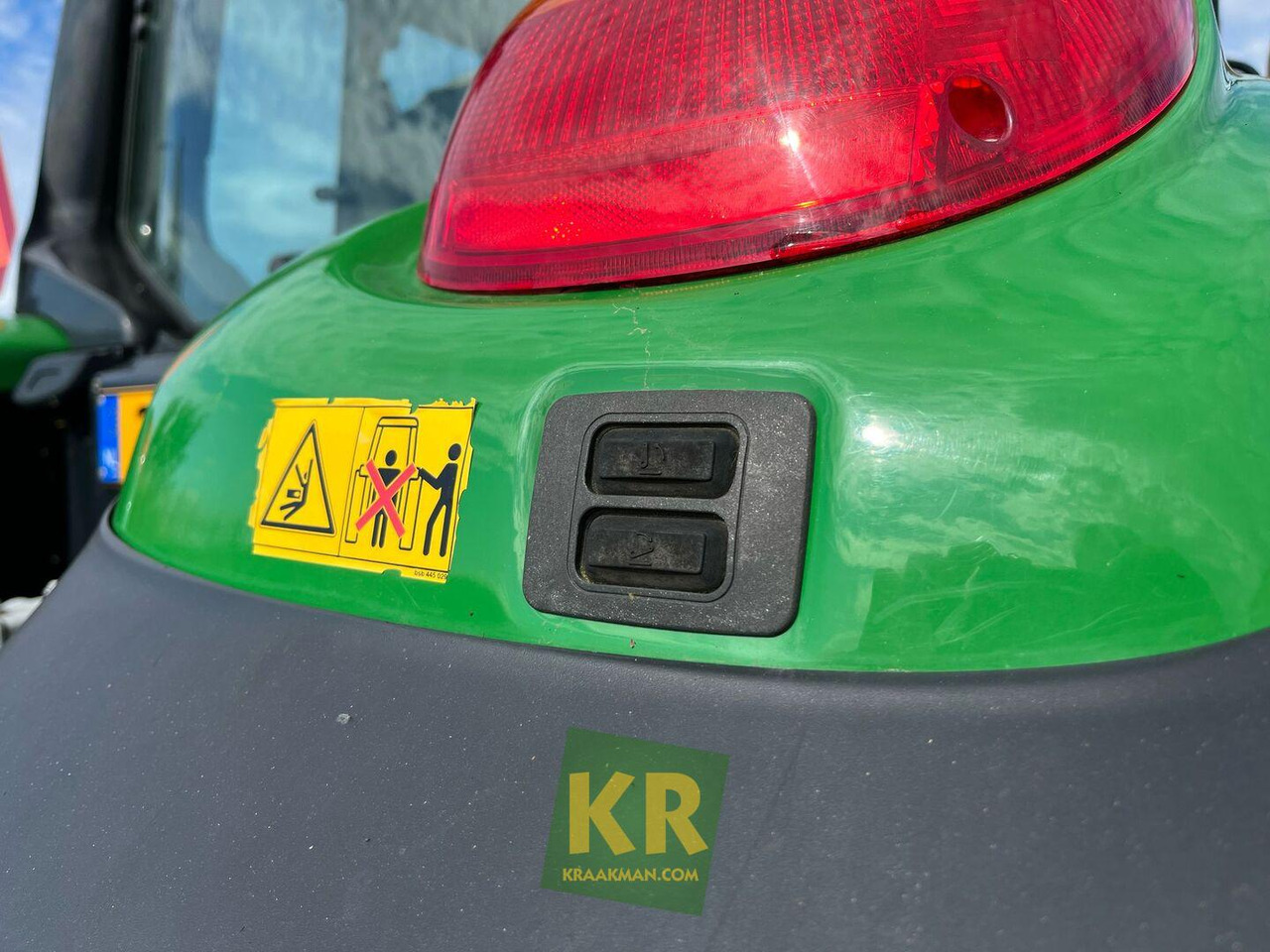 Tractor 6125M trekker John Deere