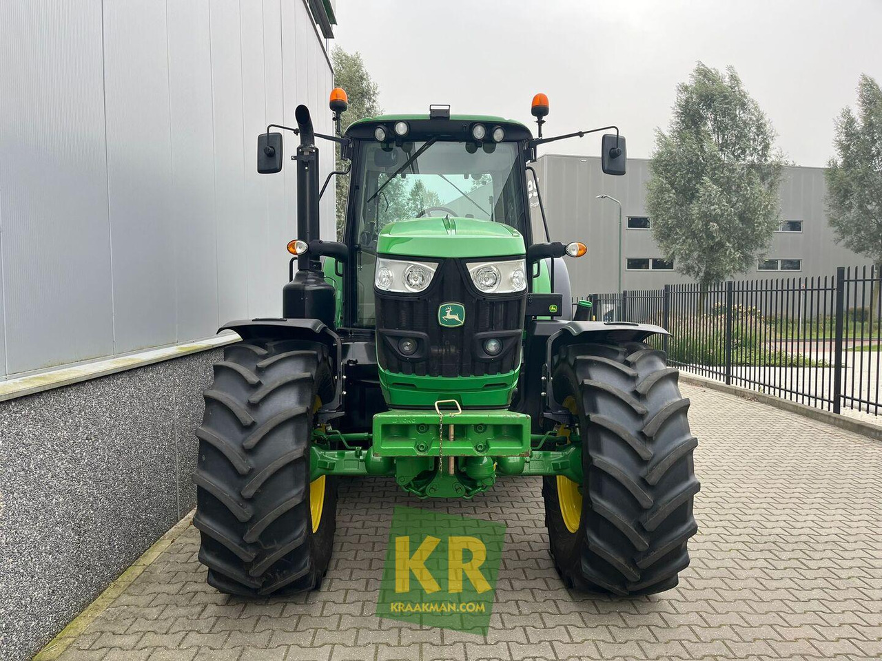 Tractor 6155M John Deere