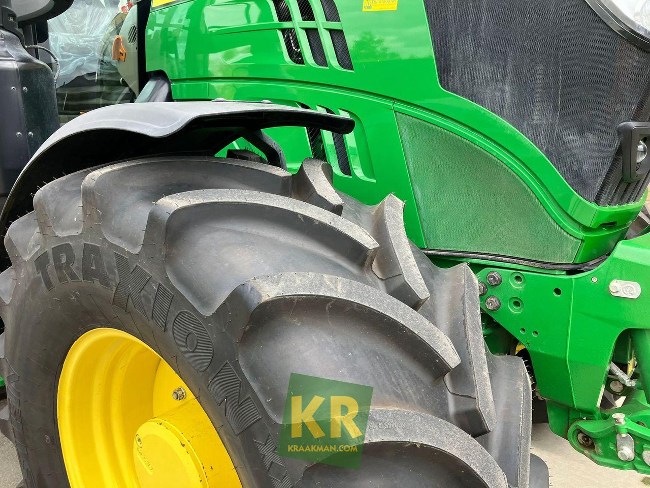 Tractor 6155M John Deere