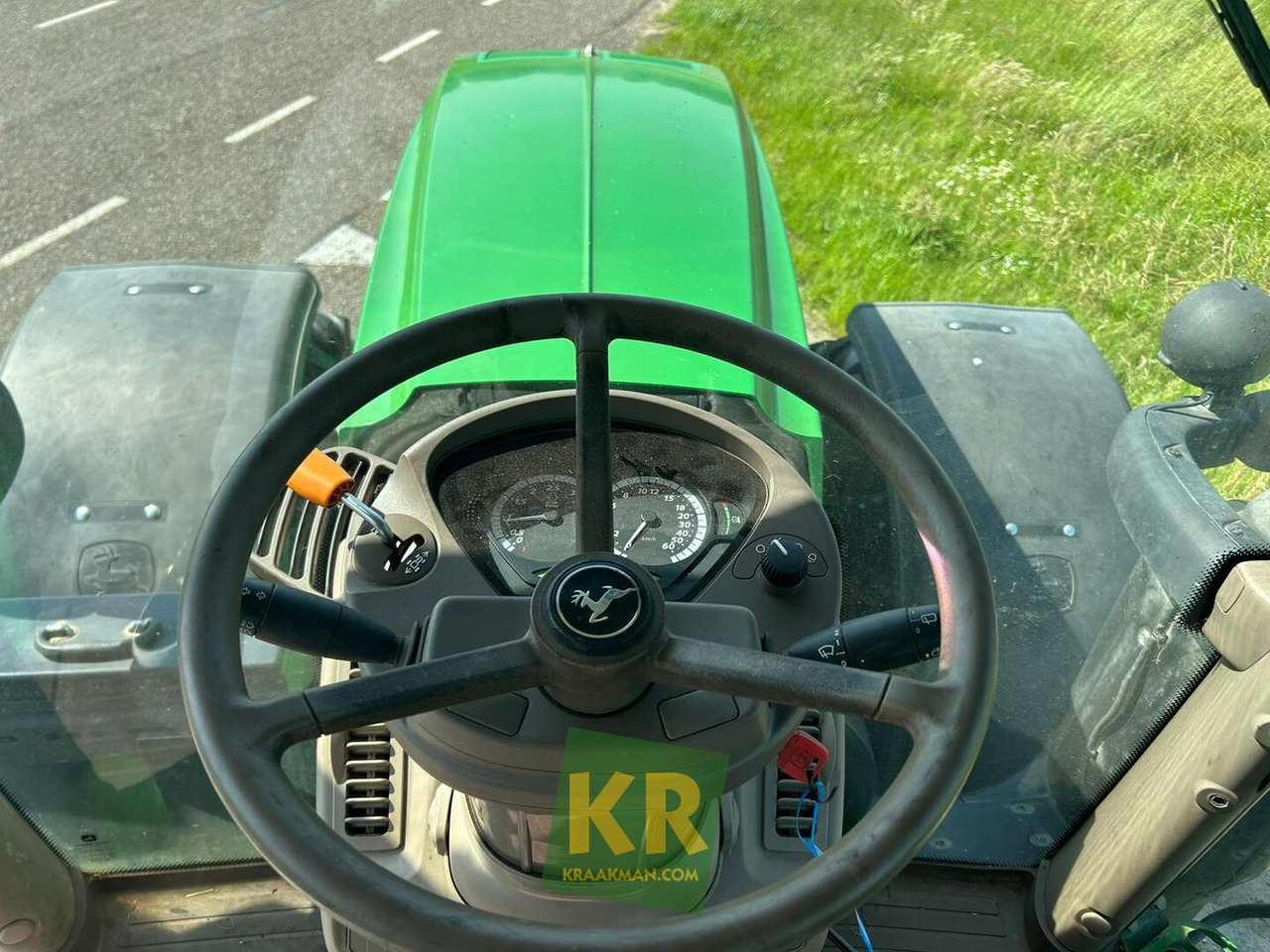 Tractor 6155R John Deere