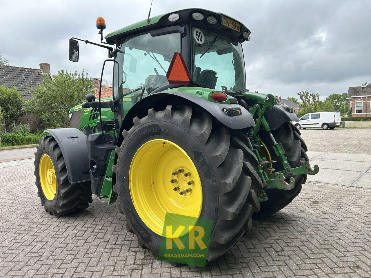 Tractor 6155R John Deere