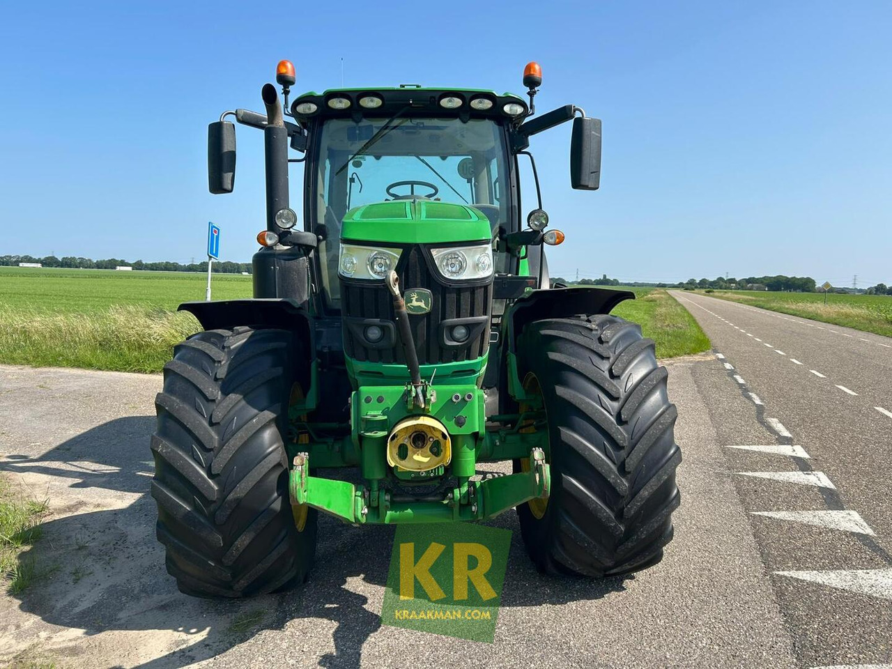 Tractor 6155R John Deere