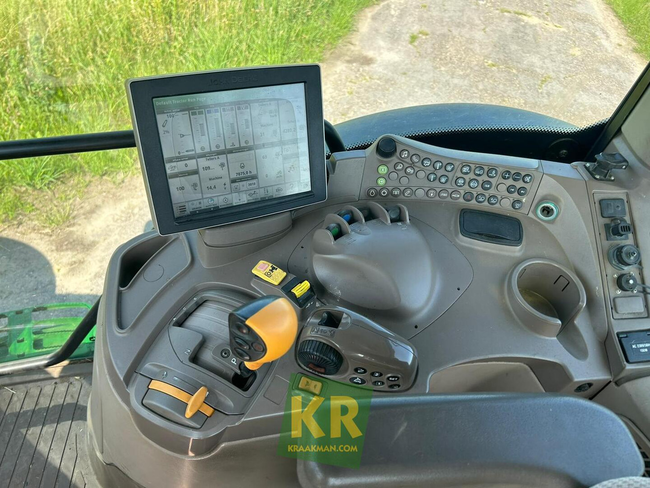 Tractor 6155R John Deere