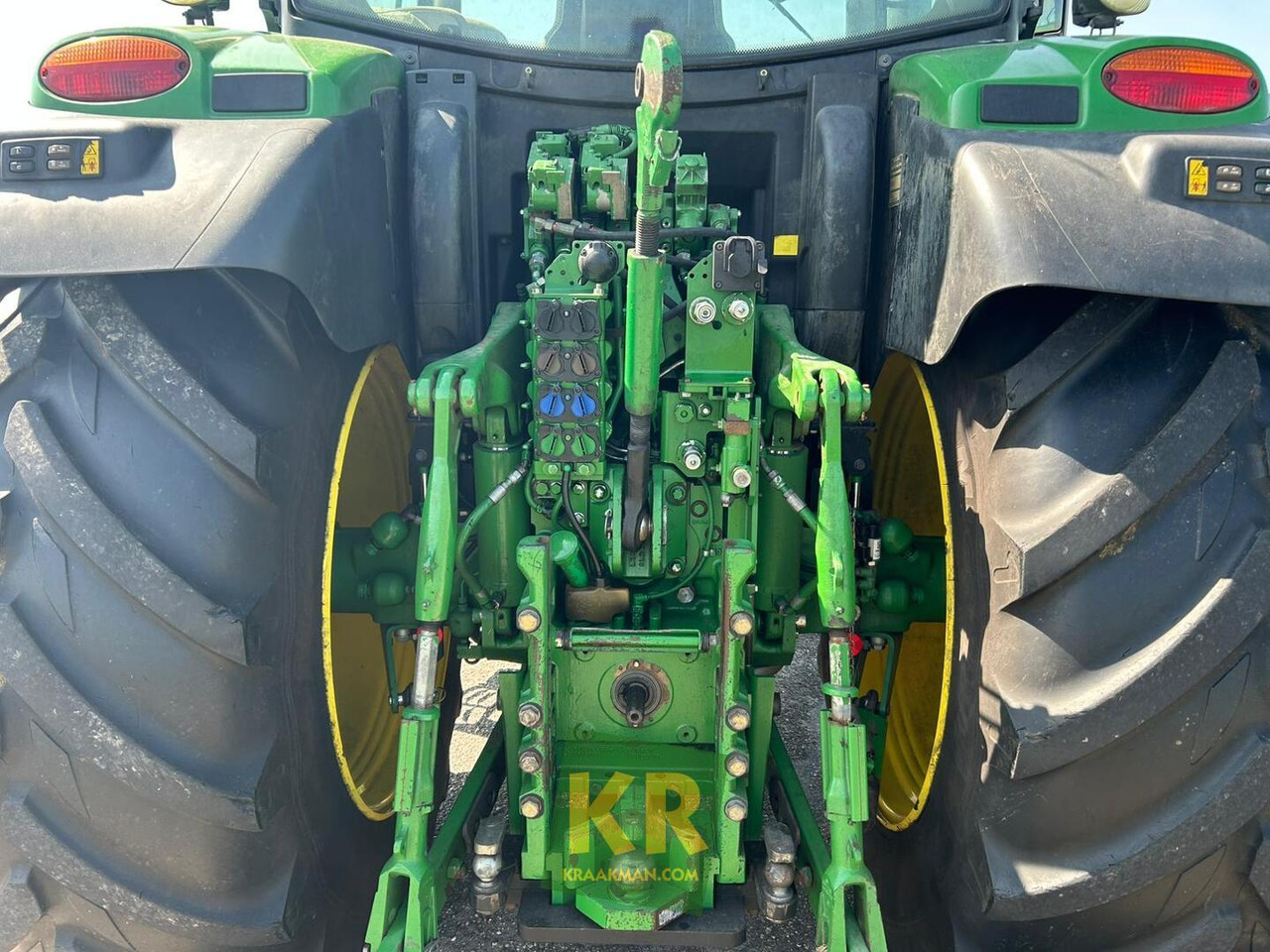 Tractor 6155R John Deere