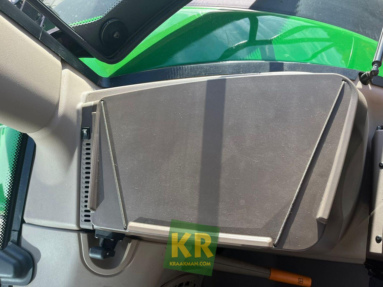 Tractor 6R 140 John Deere