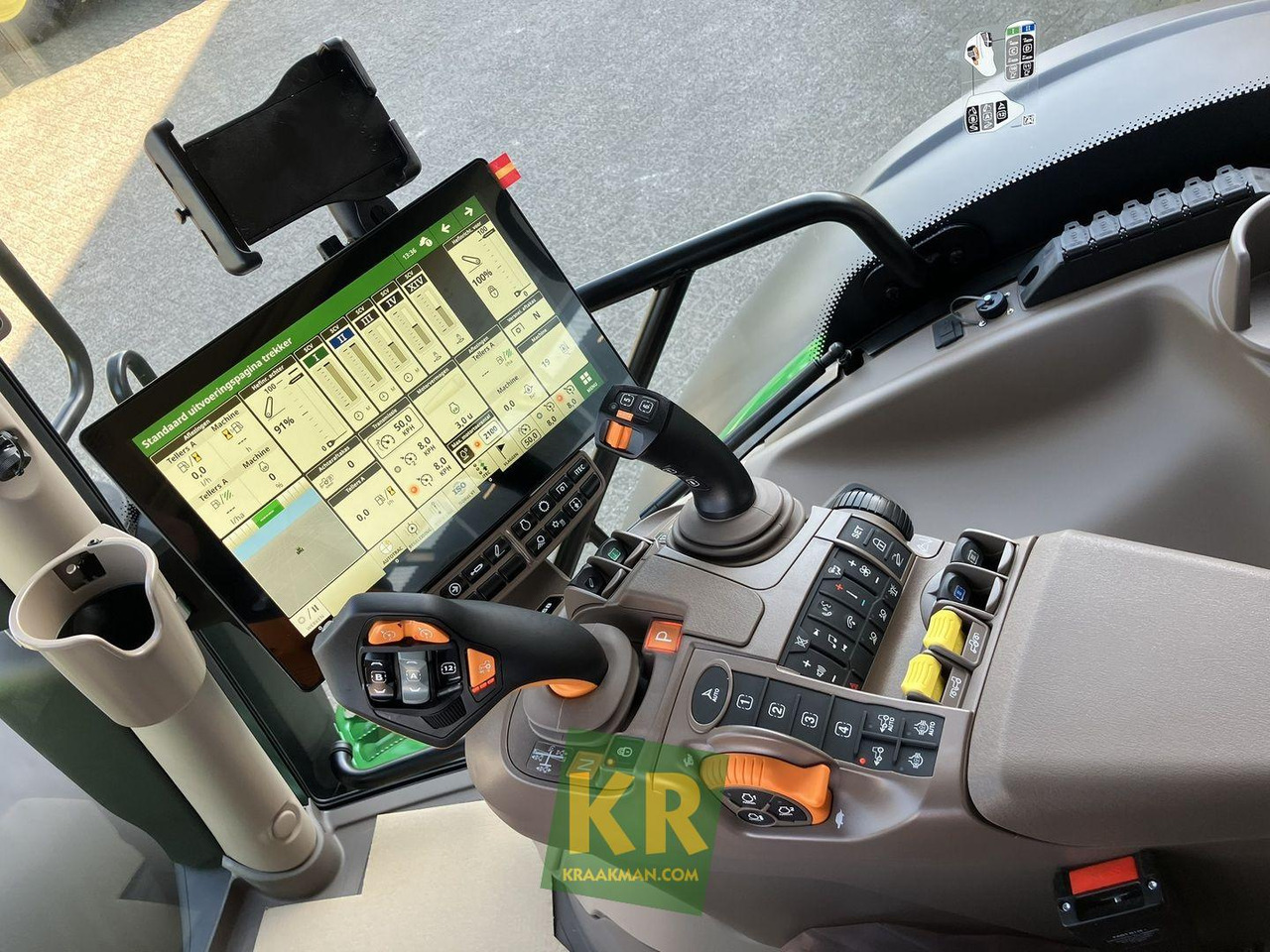 Tractor 6R 175 John Deere
