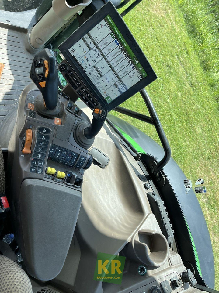 Tractor 6R 185 John Deere