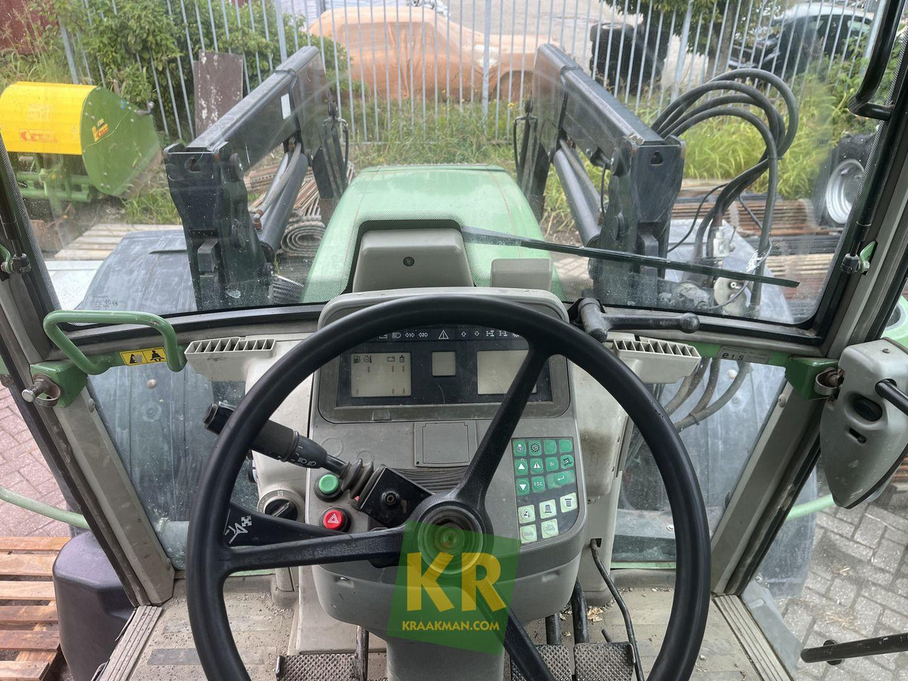 Tractor 716 Vario Fendt