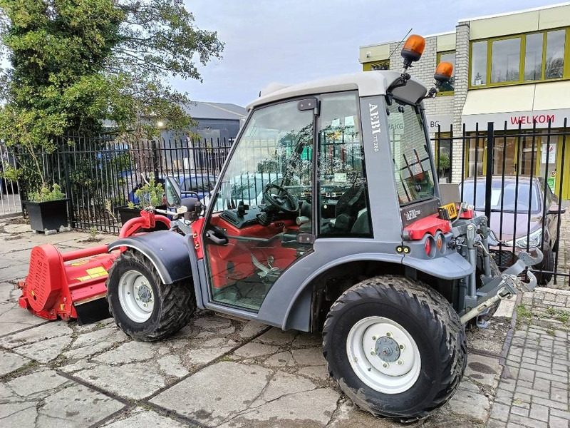 Tractor Aebi TT280 laag zwaartepunt werktuigdrager maaier