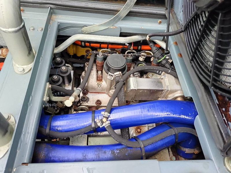 Tractor Aebi TT280 laag zwaartepunt werktuigdrager maaier