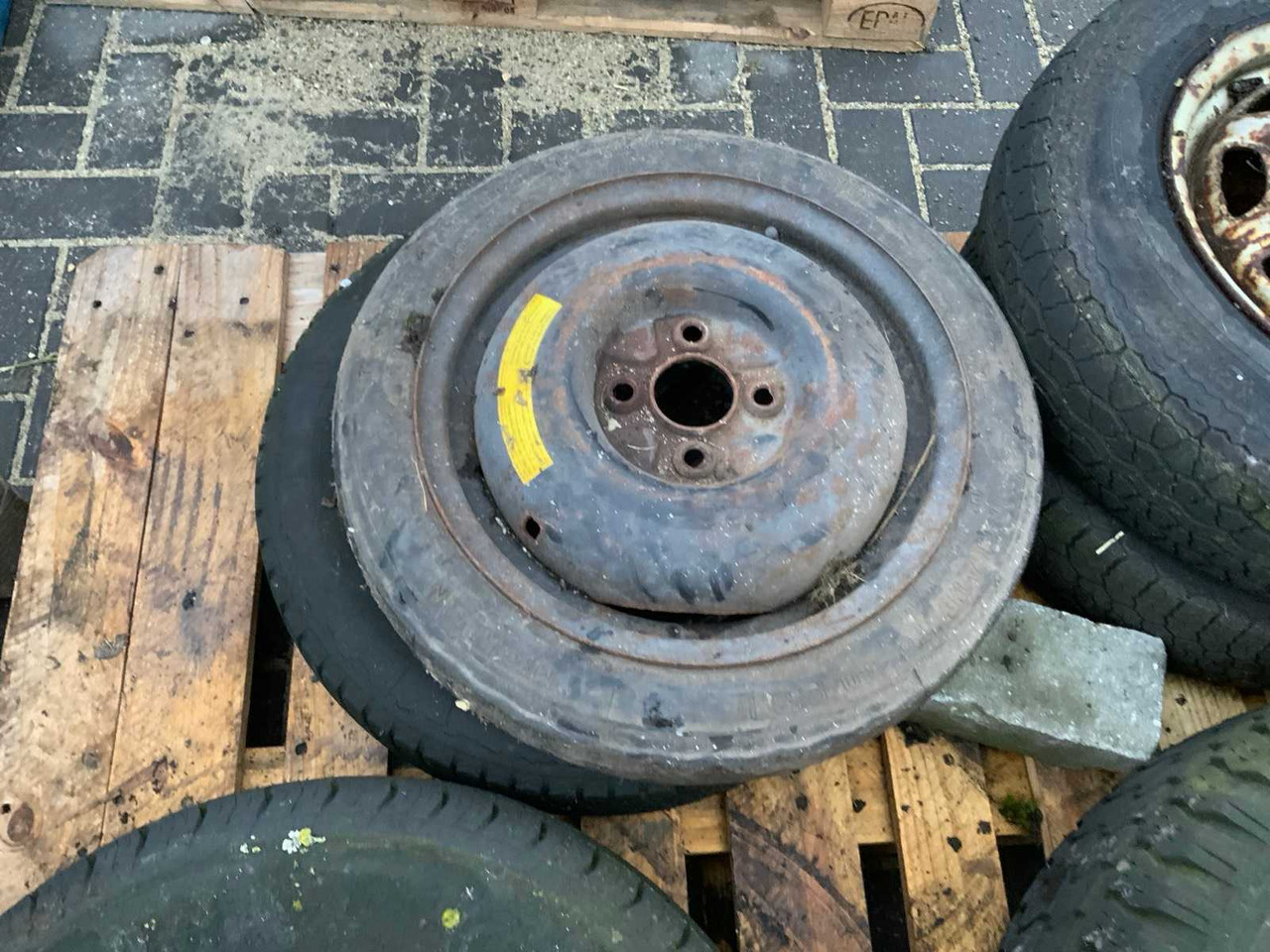 Tractor BATCH (TRUCK) TIRES AND RIMS