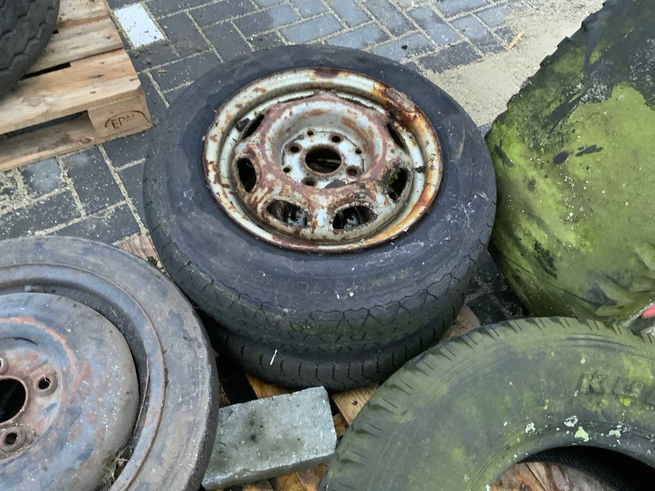 Tractor BATCH (TRUCK) TIRES AND RIMS