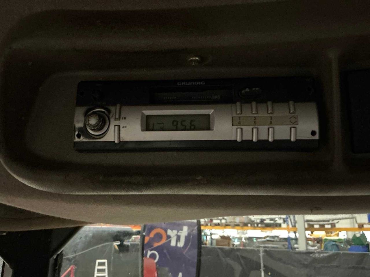 Tractor CASE IH MXU125 ALL-WHEEL DRIVE FARM TRACTOR