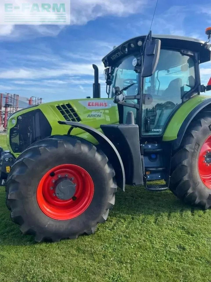 Tractor CLAAS
