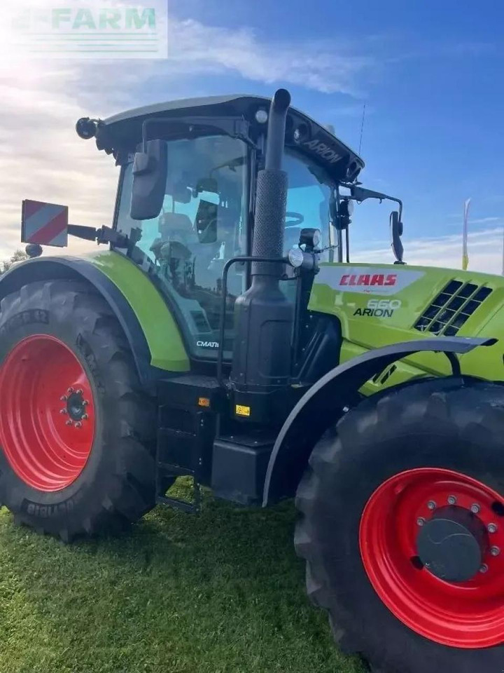 Tractor CLAAS