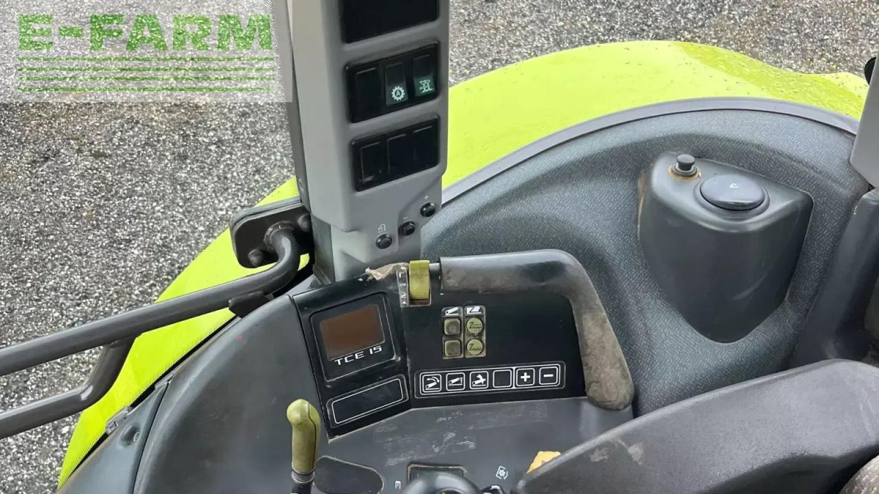 Tractor CLAAS 697