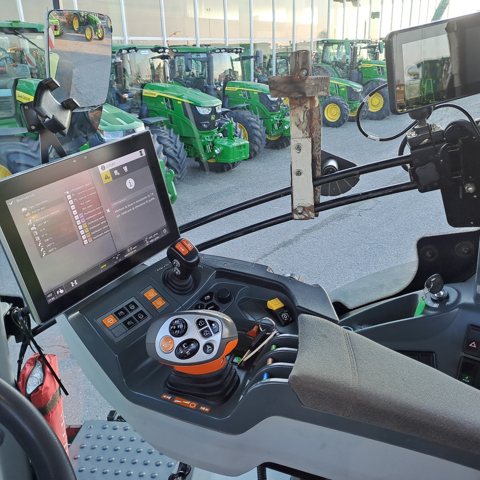 Tractor CLAAS 830 AXION - ASTA AGRIBERTOCCHI