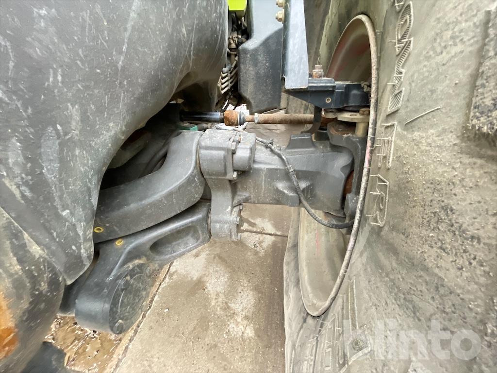 Tractor CLAAS 850 AXION (2015)