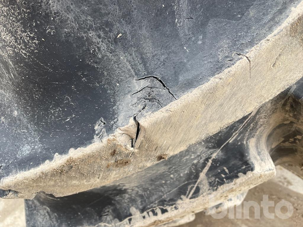 Tractor CLAAS 850 AXION (2015)