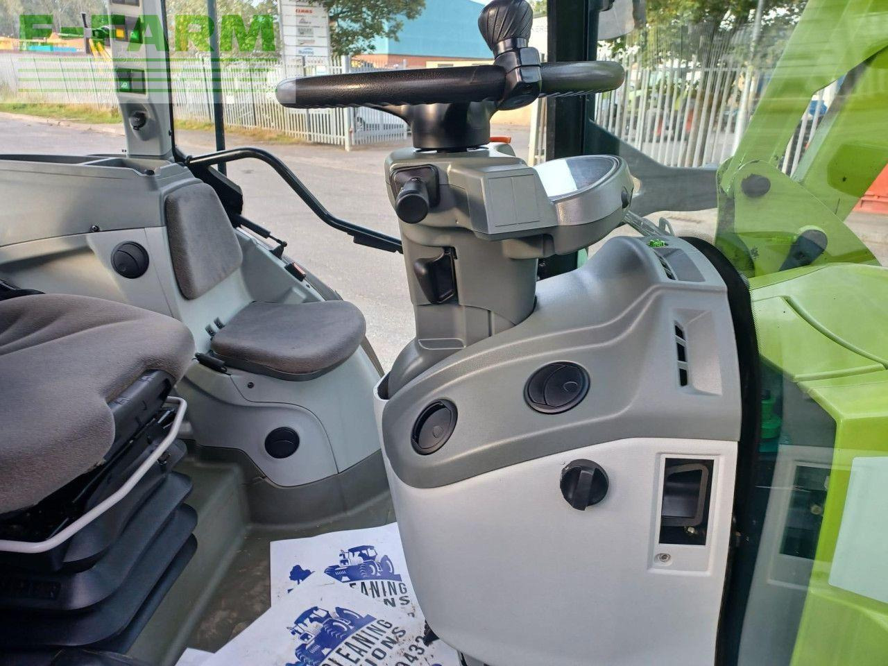 Tractor CLAAS ARION 420 CLASSIC