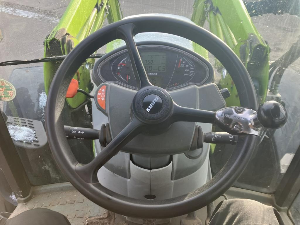 Tractor CLAAS ARION 450