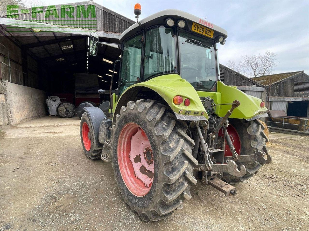 Tractor CLAAS ARION 520