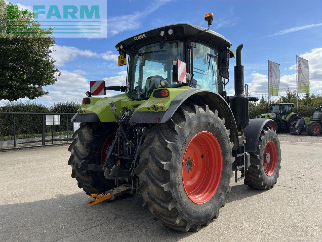 Tractor CLAAS ARION 530