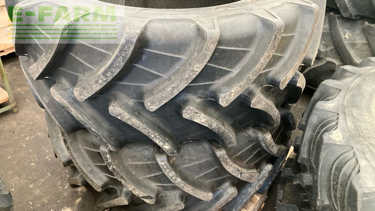 Tractor CLAAS ARION 530